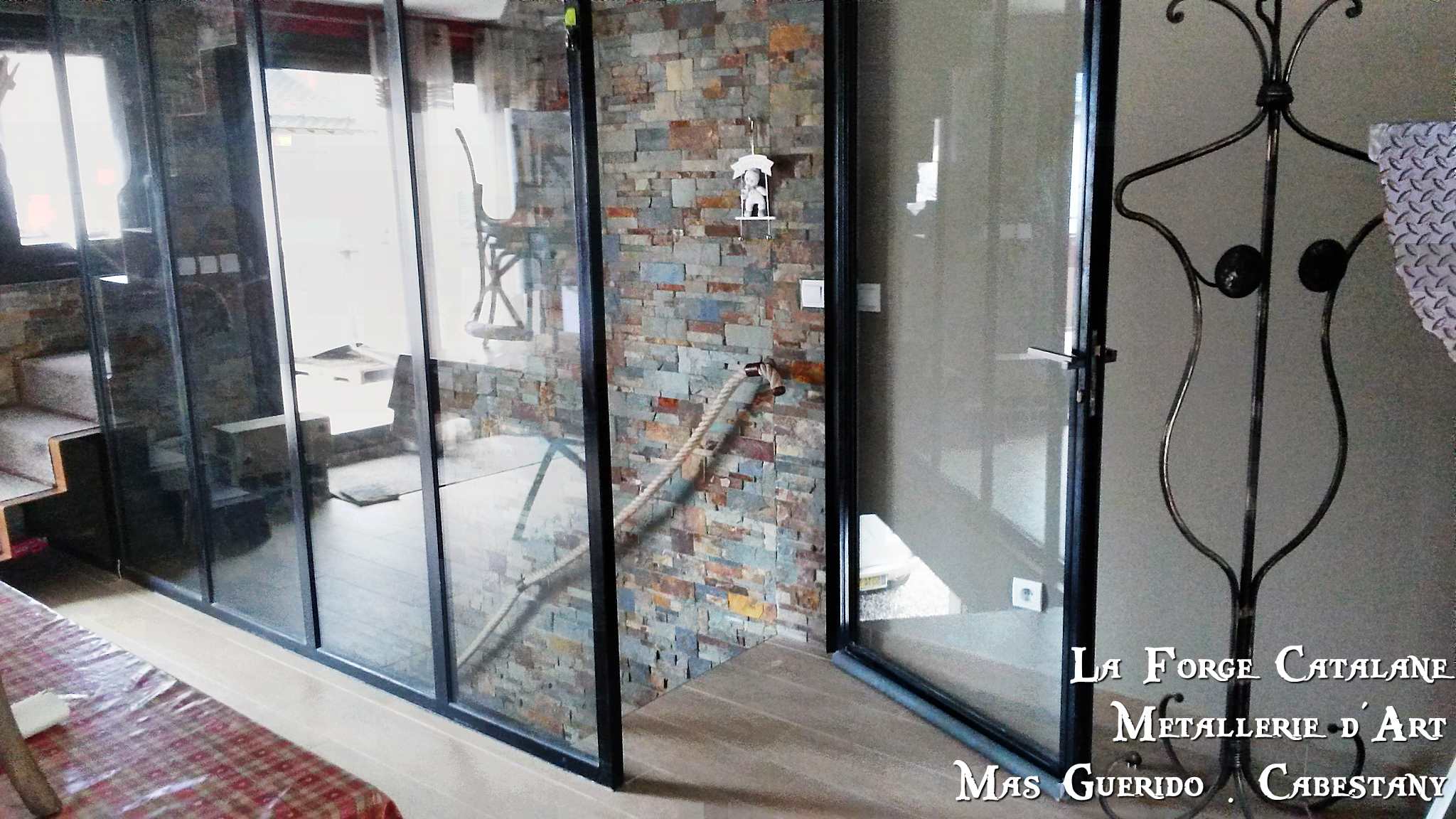 verriere protection tremie escalier forge catalane.jpg